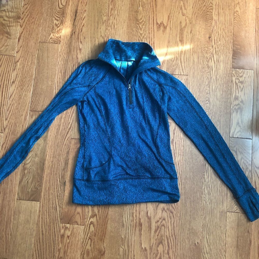 LULULEMON zip up hoodie